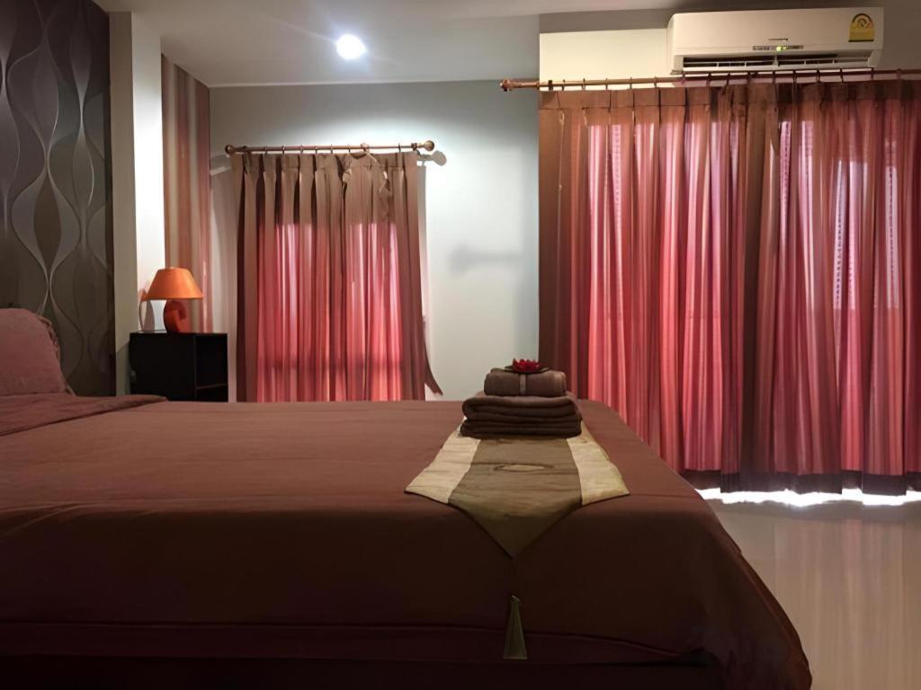 Tontalay Hotel Bangsaen Eksteriør bilde